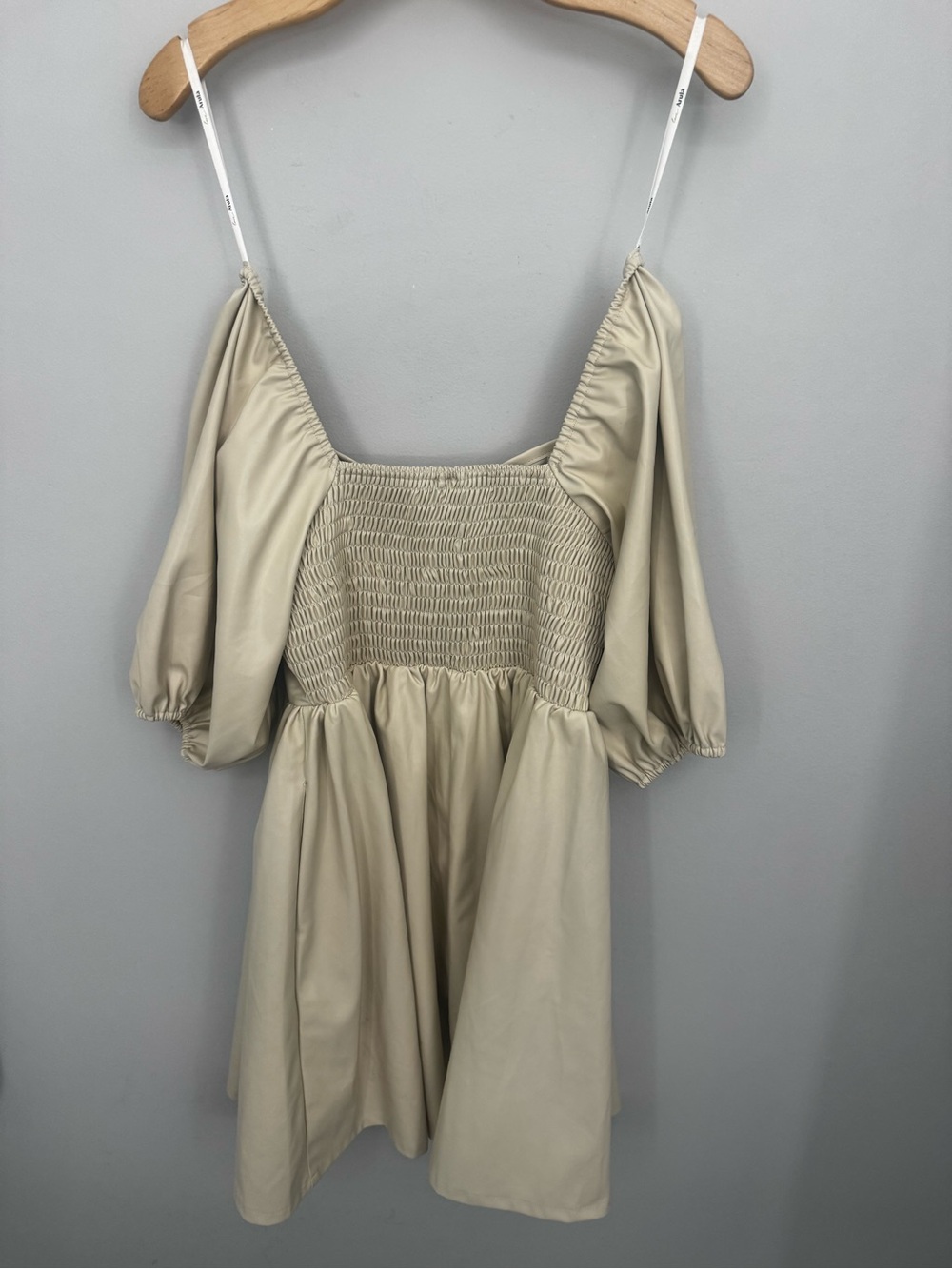 ARULA Cream Off-Shoulder Puff Sleeve Mini Dress faux leather - Picture 4 of 6